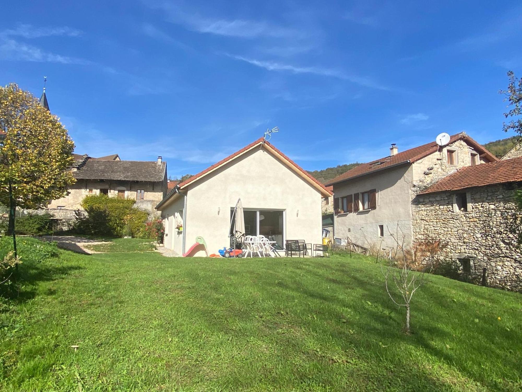 Au Moryllon Villa Lompnas Exteriör bild